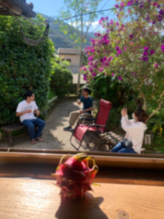 奄美ゲストハウス Hub A Nice Inn Setouchi  المظهر الخارجي الصورة