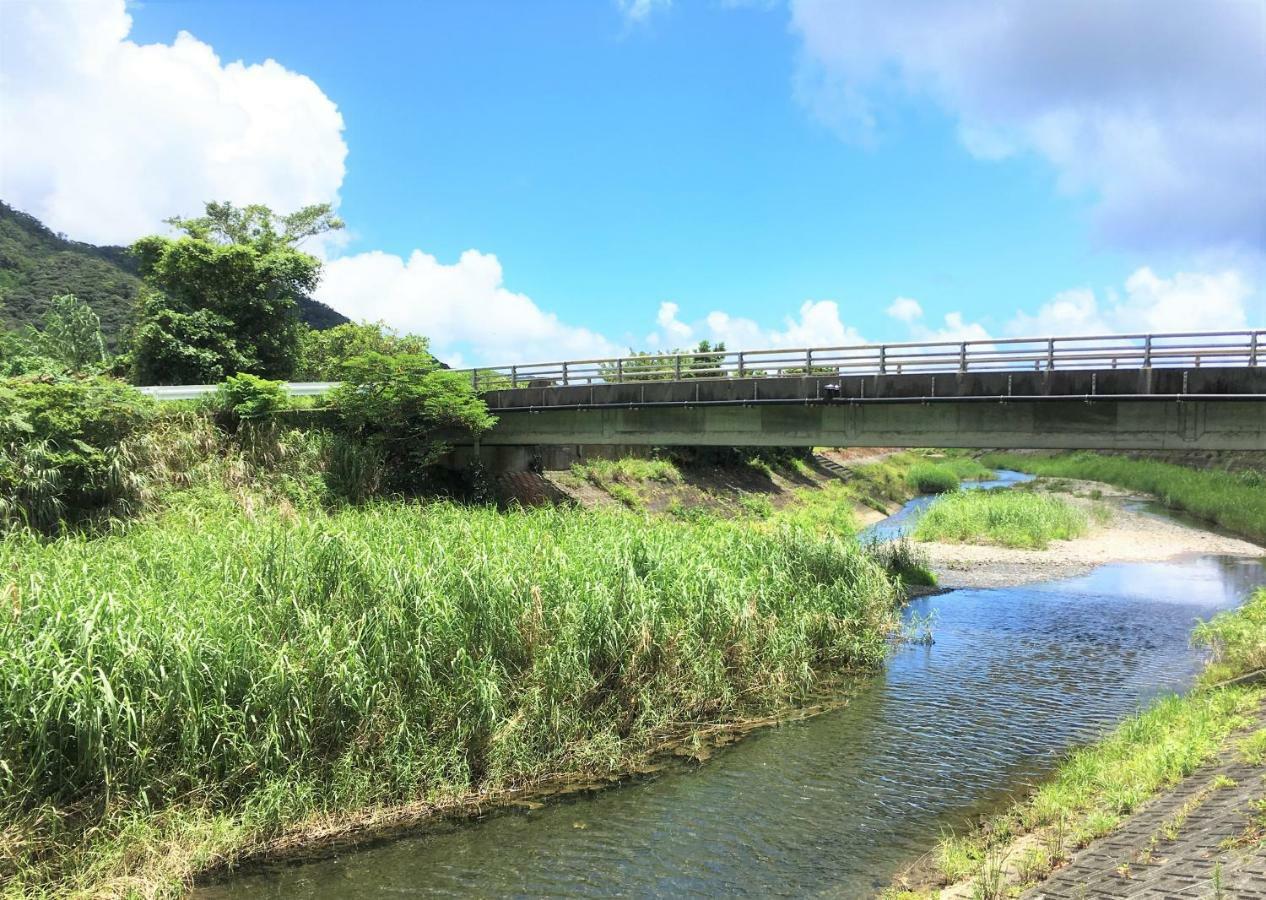 奄美ゲストハウス Hub A Nice Inn Setouchi  المظهر الخارجي الصورة